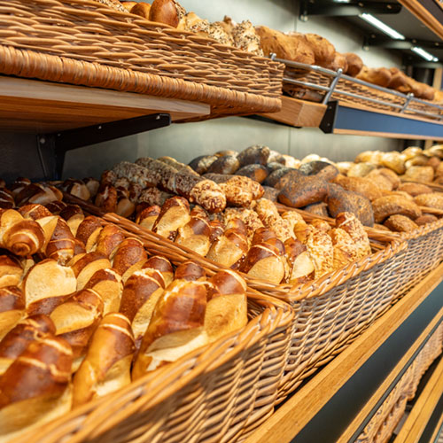 In der Backstube von Cafe Wittemann lässt sich alle Backwaren finden die man von einer guten Bäckerei erwartet.